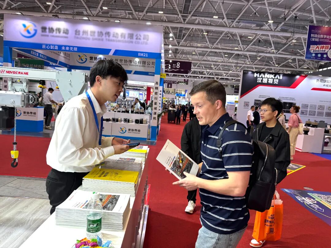 1762732416248223.jpg 展会现场2.jpg